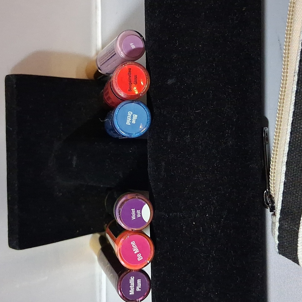 LipSense bundle - Picture 2 of 3
